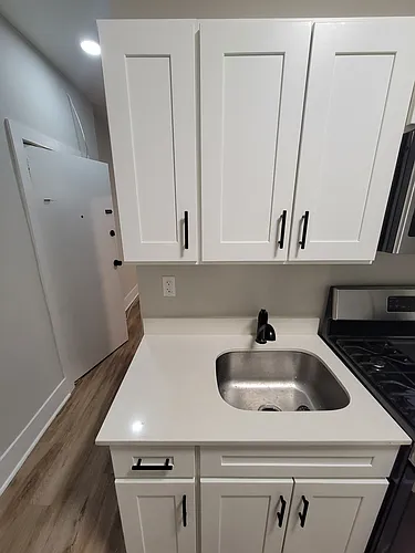 192 Kensington Ave Photo 1