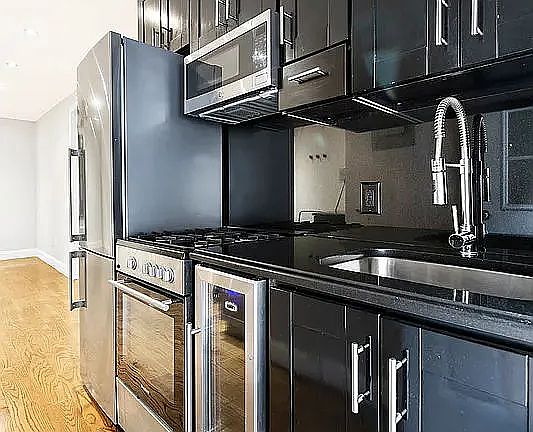 5th image of 47 1/2 E 1st St APT 1R