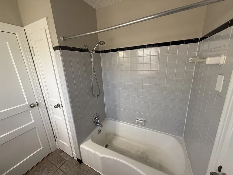 1621 Glenview Ave #1623 — Photo 7