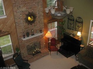 10557 Coral Berry Dr, Manassas, VA 20110