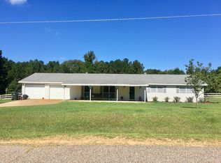 396 W Deer Track Dr, Wetumpka, AL 36093