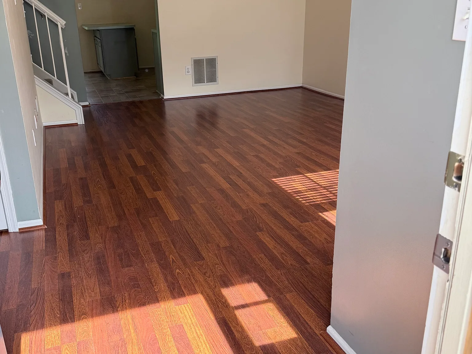 3 bed, 2.5 bath, 1485 sqft, $2,800 — Photo 2