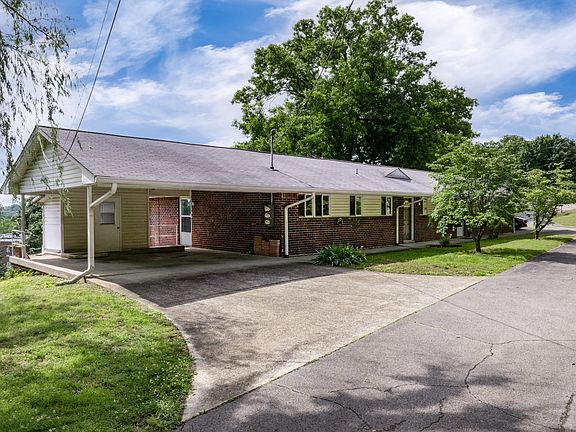 2nd image of 3020-3022 Fernbrook Ln