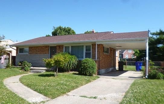 1st image of 24 Carlton Dr