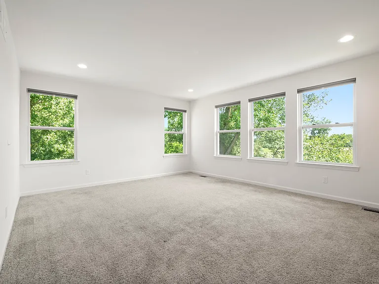 63770 Dequindre Rd — Photo 37