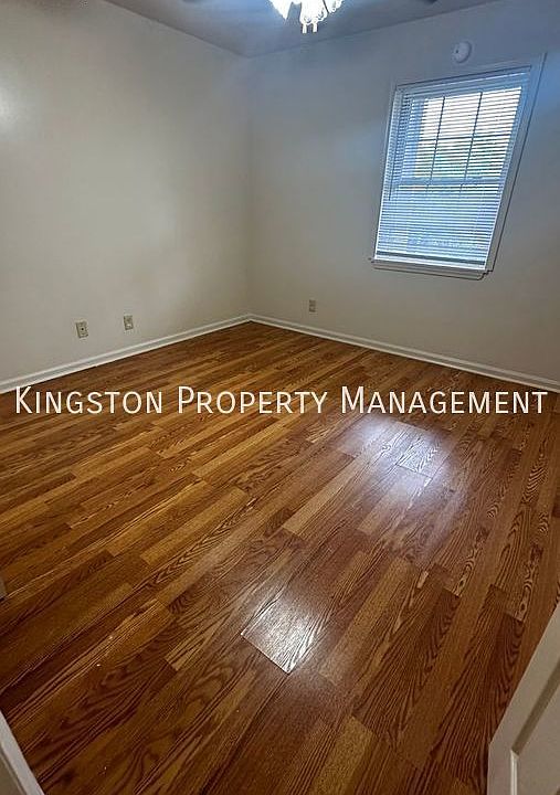 2nd image of 25 Holladay Dr #21