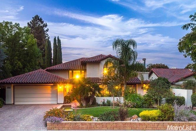 1st image of 506 Marina Cir