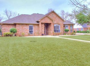 3513 Woodridge Dr, Texarkana, TX 75503
