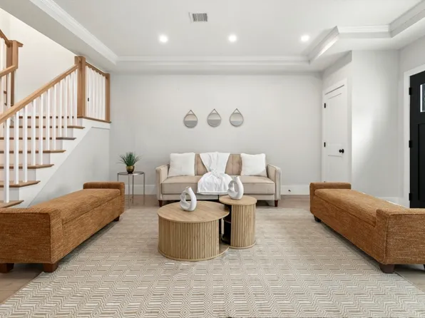 140 Pearl St #A, Somerville, MA 02145