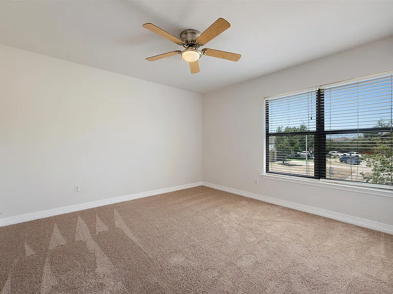 1814 Grassland Dr — Photo 23