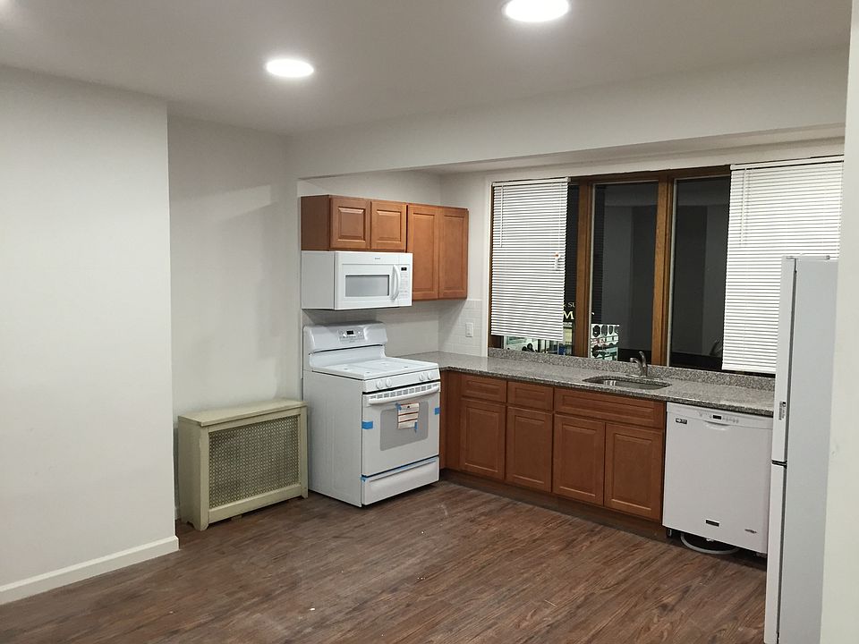 1st image of 20 Sterling Ave #1