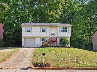 2546 Candler Woods Dr, Decatur, GA 30032