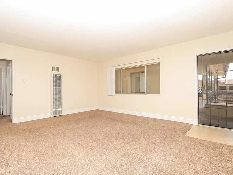 630 & 638 Silverwood Ave — Photo 10