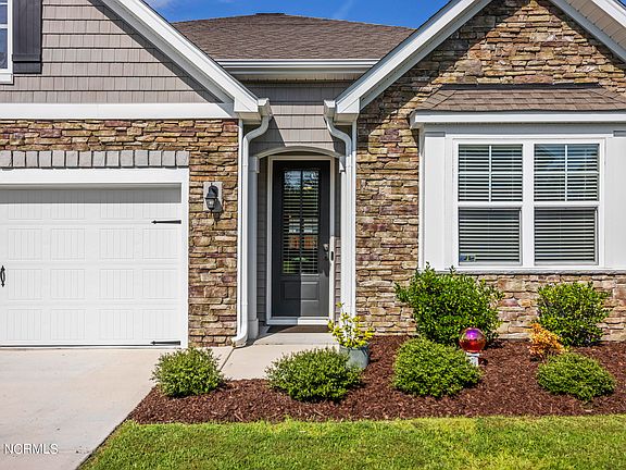 4th image of 841 Barbon Beck Lane SE