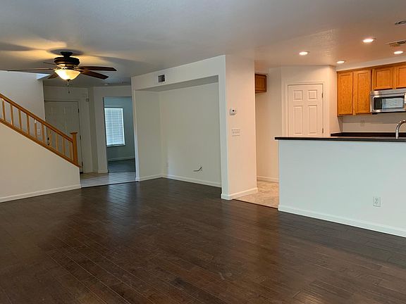 2nd image of 3269 Paumanok Way