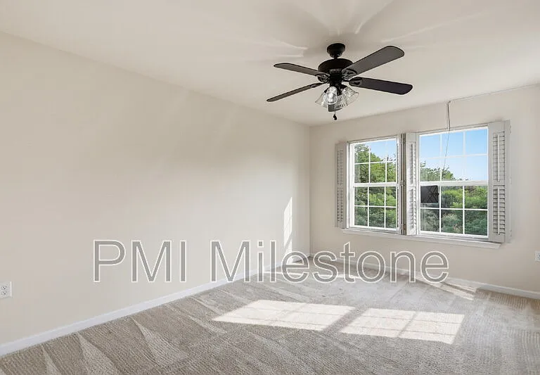 100 Bertelli Ct — Photo 26