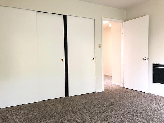 3rd image of 174 Monterey Blvd APT 6