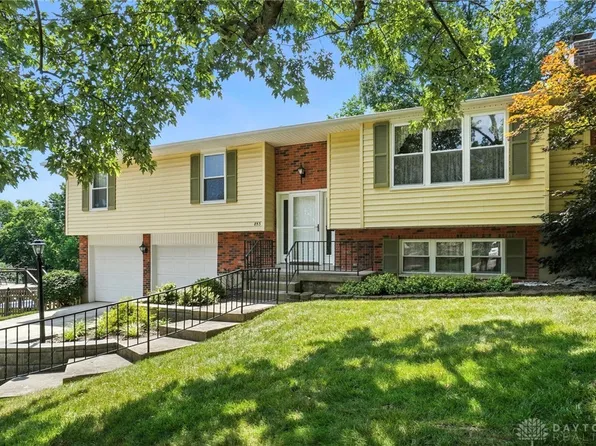 853 King Harry Pl, Miamisburg, OH 45342