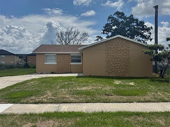 4th image of 5693 Tulip Ave