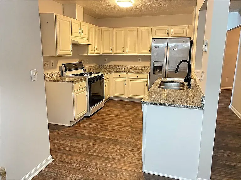 1110 Winter Park Ln — Photo 11