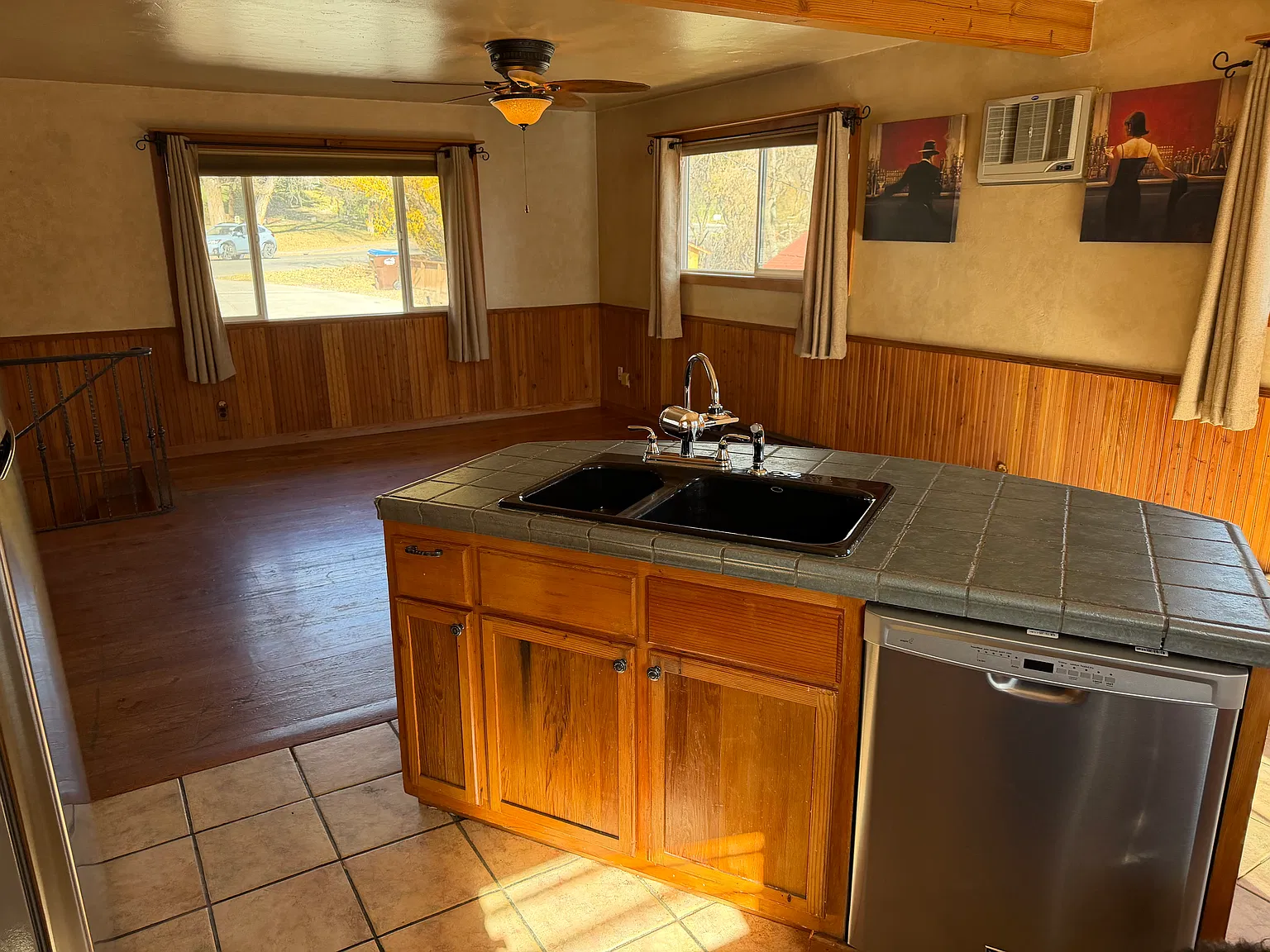 3 bed, 1872 sqft, $3,000 — Photo 4