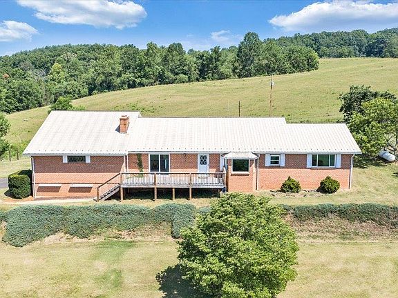 2nd image of 2162 Reed Creek Dr