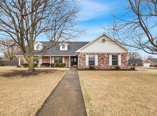 1547 Colby Cir, Springdale, AR 72764