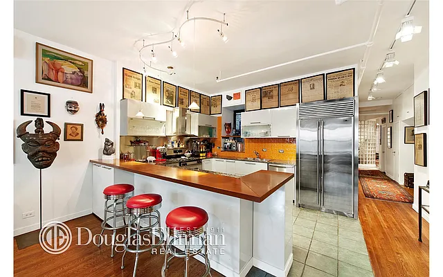 Rented by Douglas Elliman | media 31