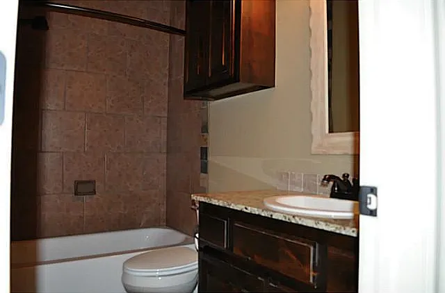 1432 Glenolde Pl — Photo 2