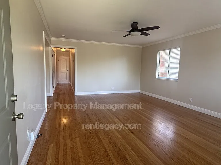 309 Plum St — Photo 2