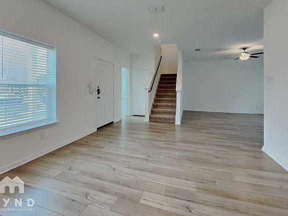 4th image of 10826 Quinn Ct