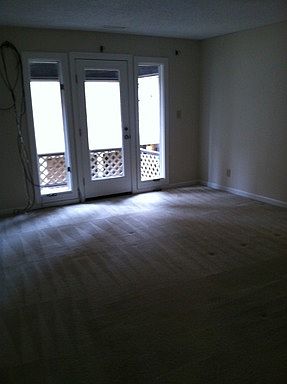 5th image of 556 Sherwood Hills Dr