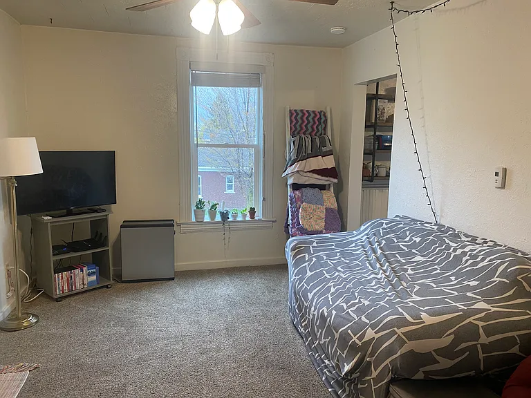245 E Alder St #2 — Photo 6