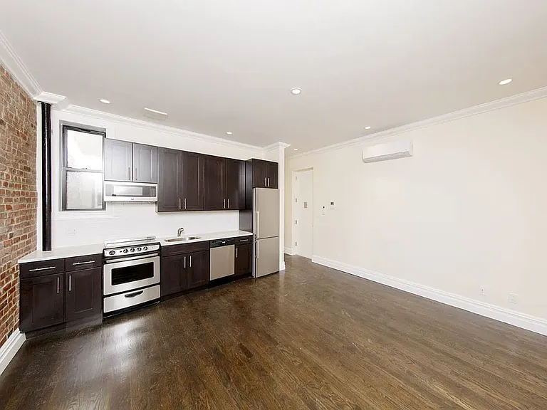375 State St #4A — Photo 2