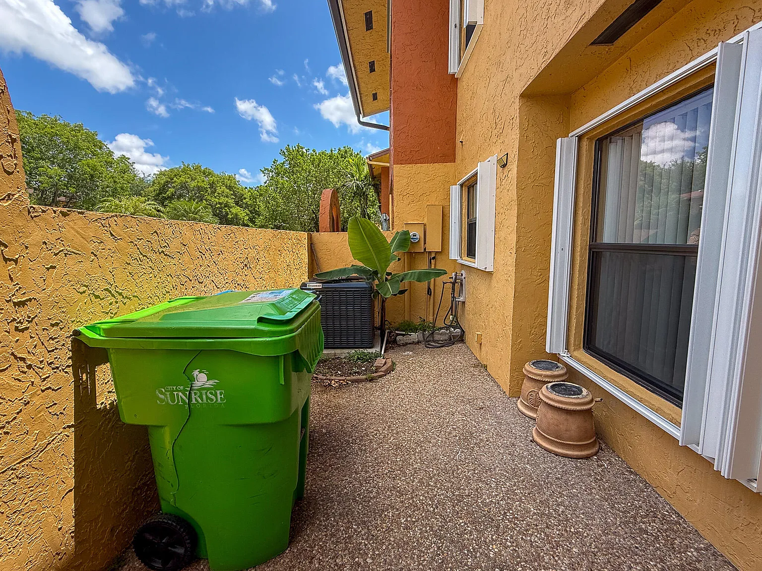 2 bed, 2.5 bath, 1499 sqft, $2,500 — Photo 1