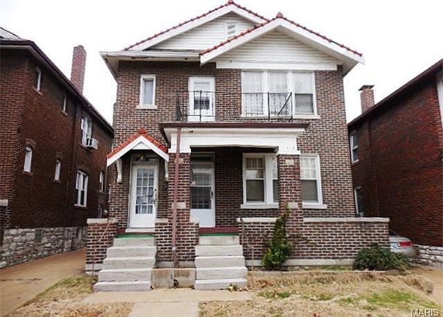 1st image of 4949 Winona Ave