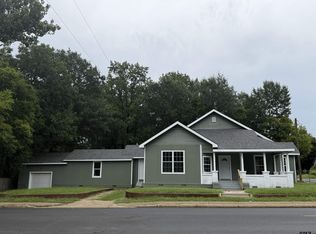 606 Sanford St, Marshall, TX 75670