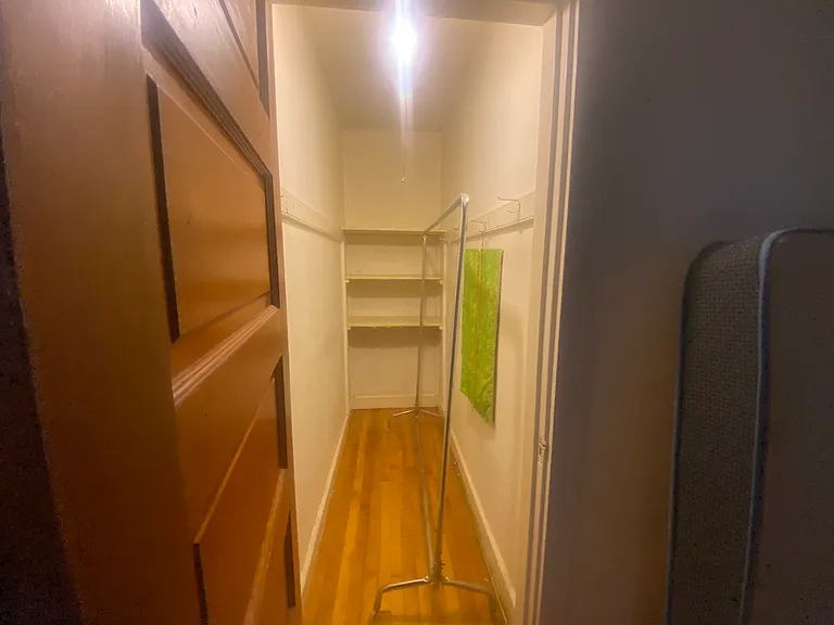 814 Belmont St #1 — Photo 16