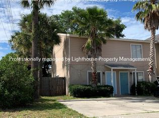 889 8th Ave S, Jacksonville Beach, FL 32250