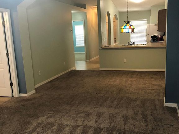 3rd image of 719 Ginger Mill Dr