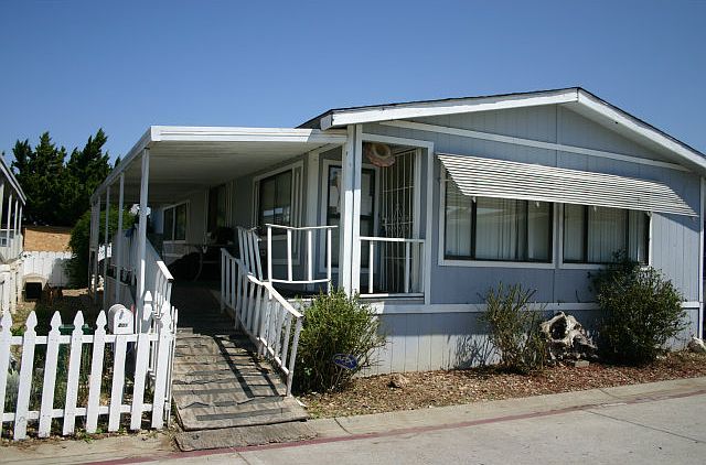 2nd image of 201 Birch Ln #201