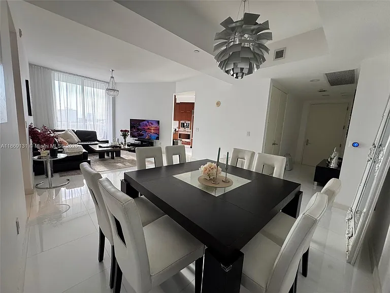 15811 Collins Ave #605 — Photo 8
