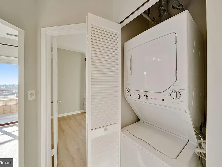 2400 Clarendon Blvd #Penthouse 12 — Photo 20