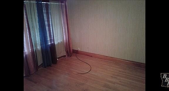4th image of 734 Saint Charles St