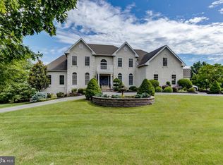 10 Sheffield Ct, Phoenixville, PA 19460