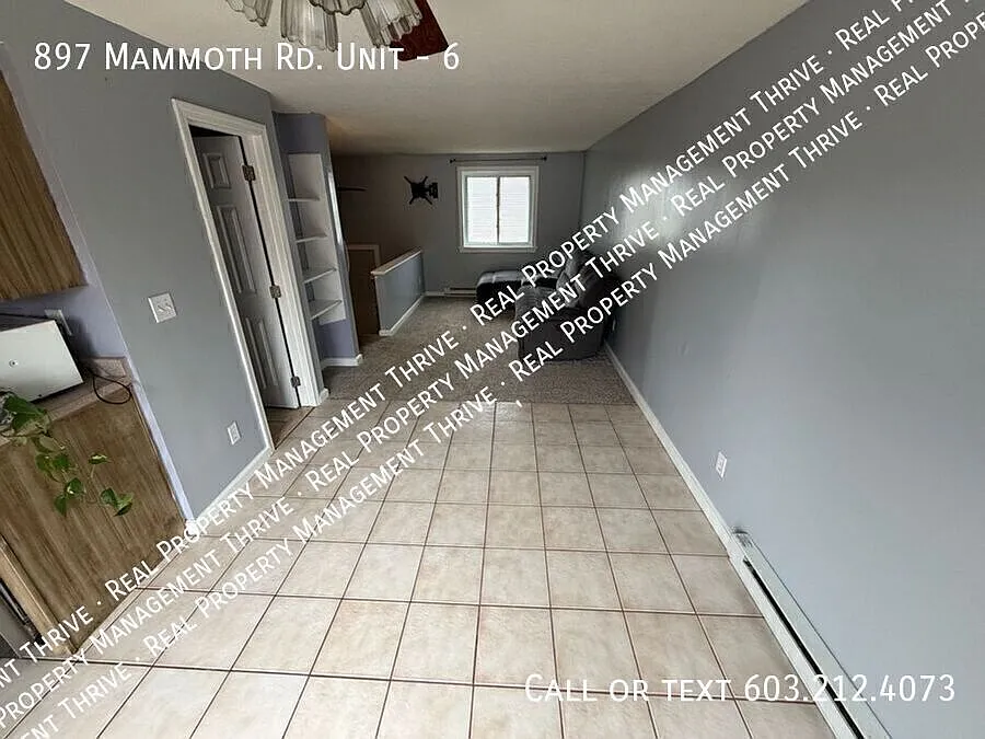 Building Photo - 897 Mammoth Rd #6