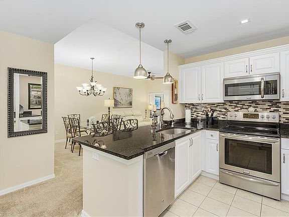 5th image of 4233 Bellasol Cir APT 1813