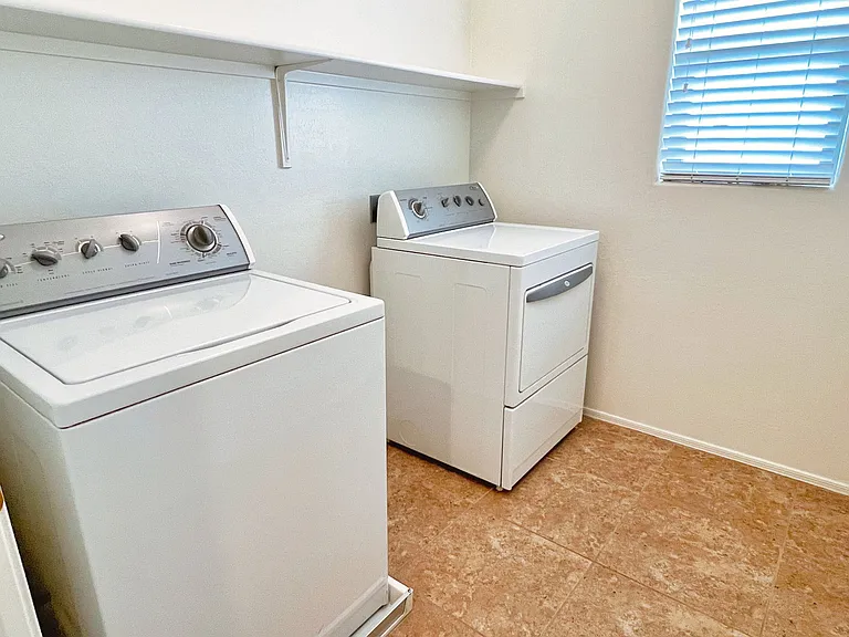 113 E Palomino Dr — Photo 18