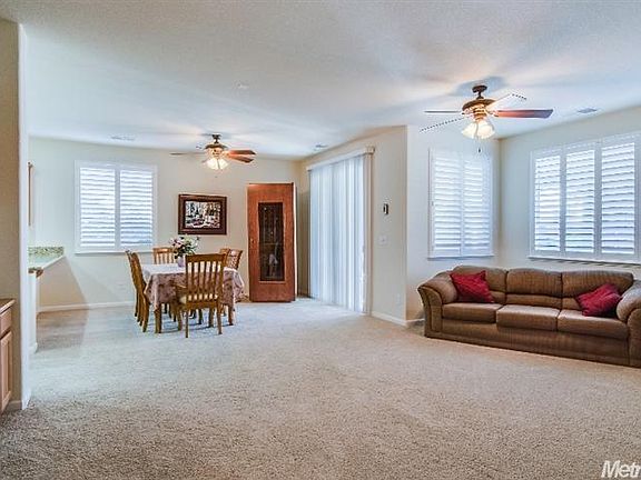 4th image of 596 Mazzolo Dr