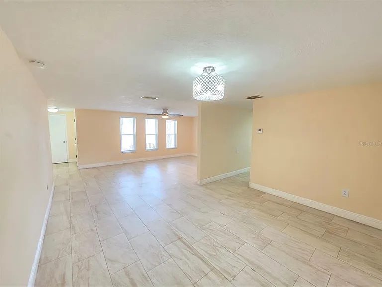 7730 Greybirch Ter — Photo 10